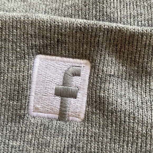 Facebook logo toque or beanie - Picture 2 of 5